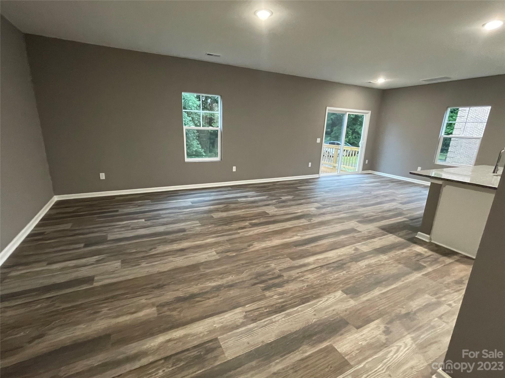 Photo 8 of 117 Edgewood Avenue