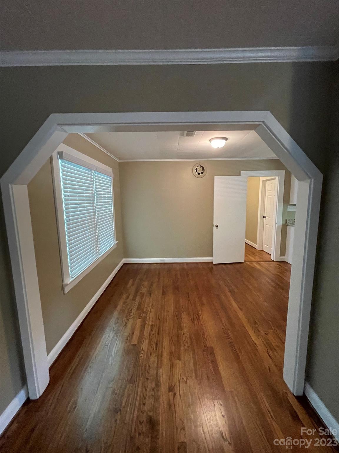 Photo 19 of 3270 Innes Street W
