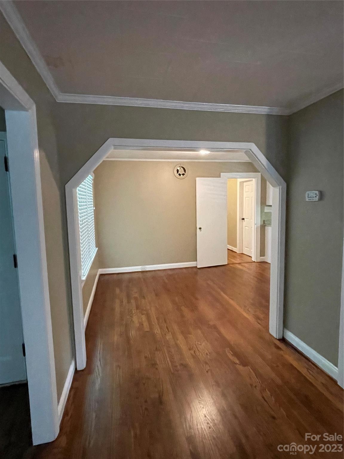 Photo 20 of 3270 Innes Street W