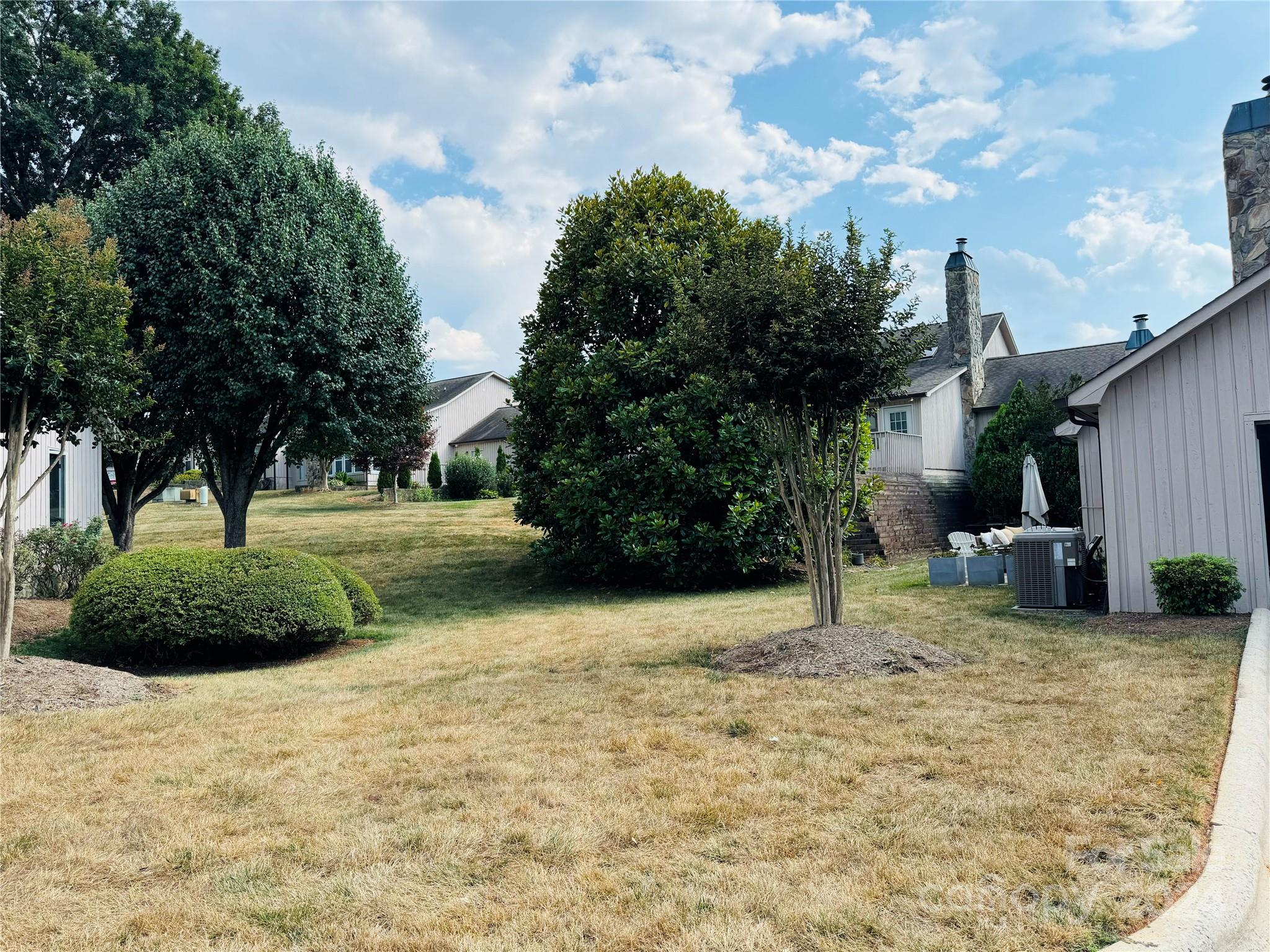 Photo 32 of 603 29th Avenue NE
