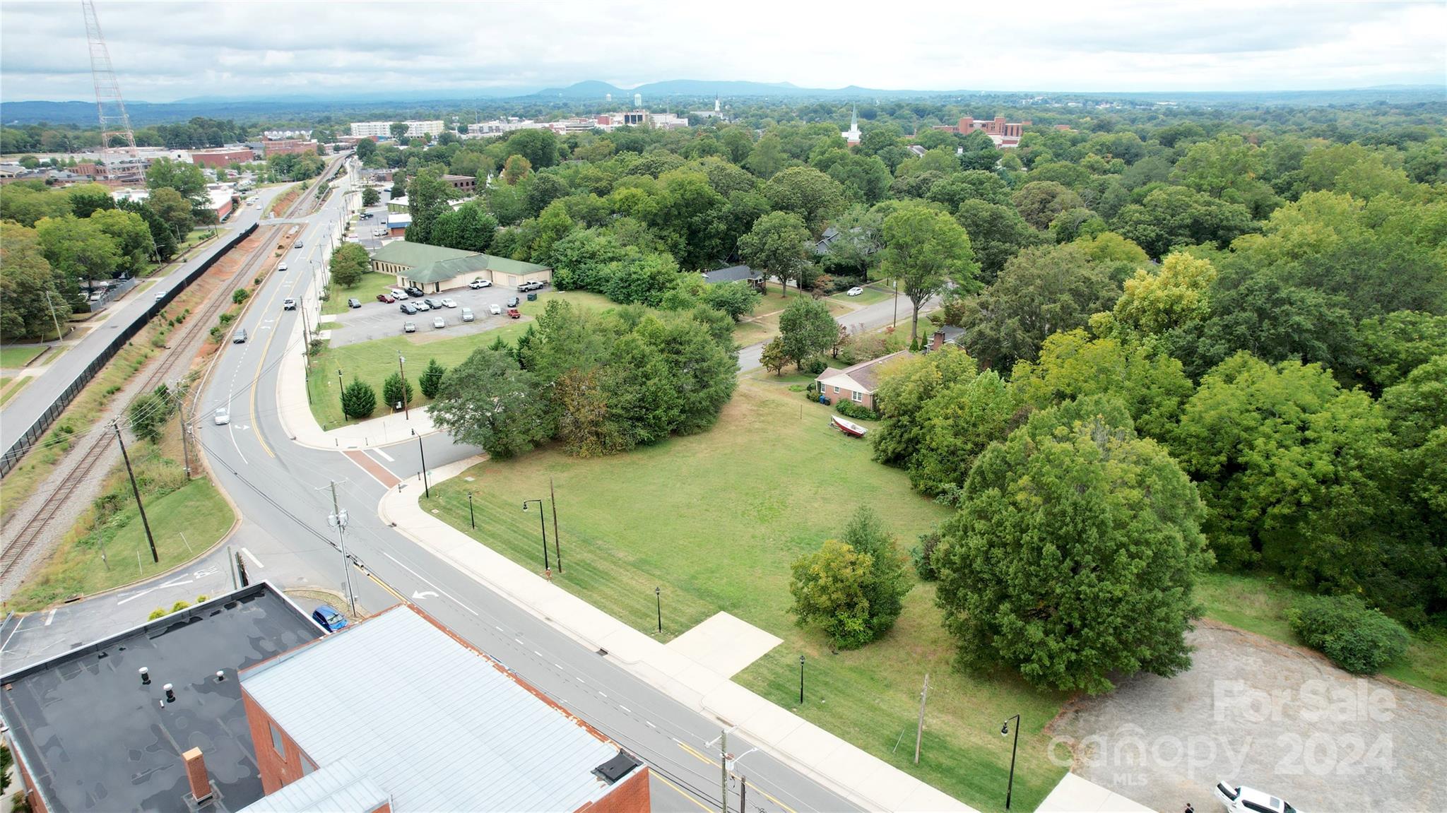 Photo 8 of 517 8th Street Street NE