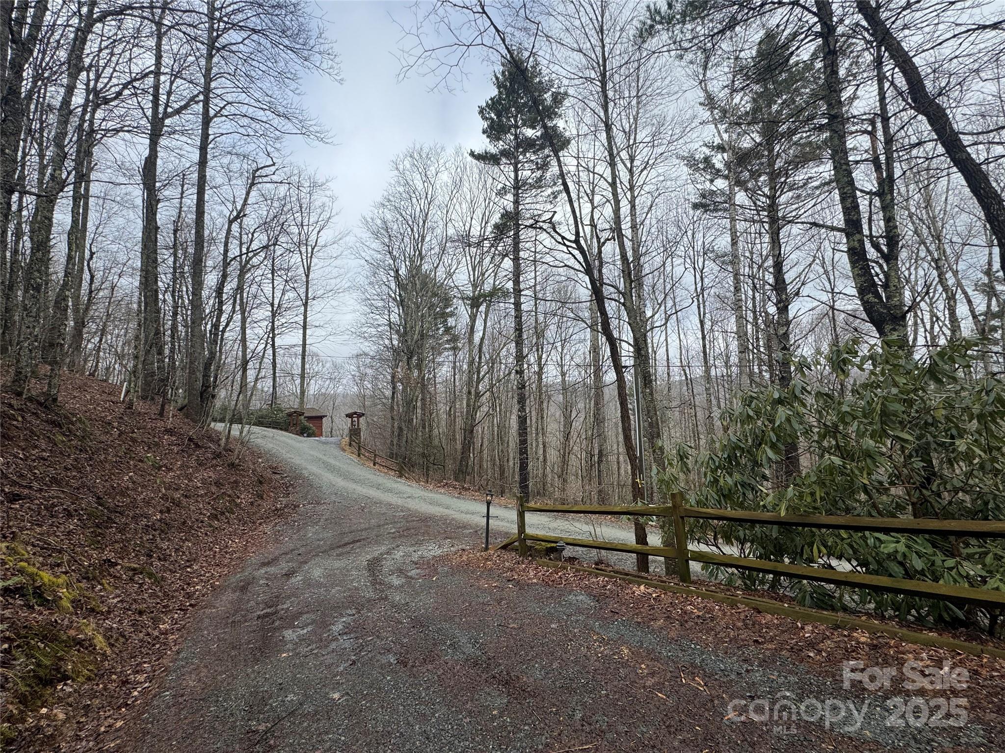 Photo 5 of 285 Fox Cove Road S