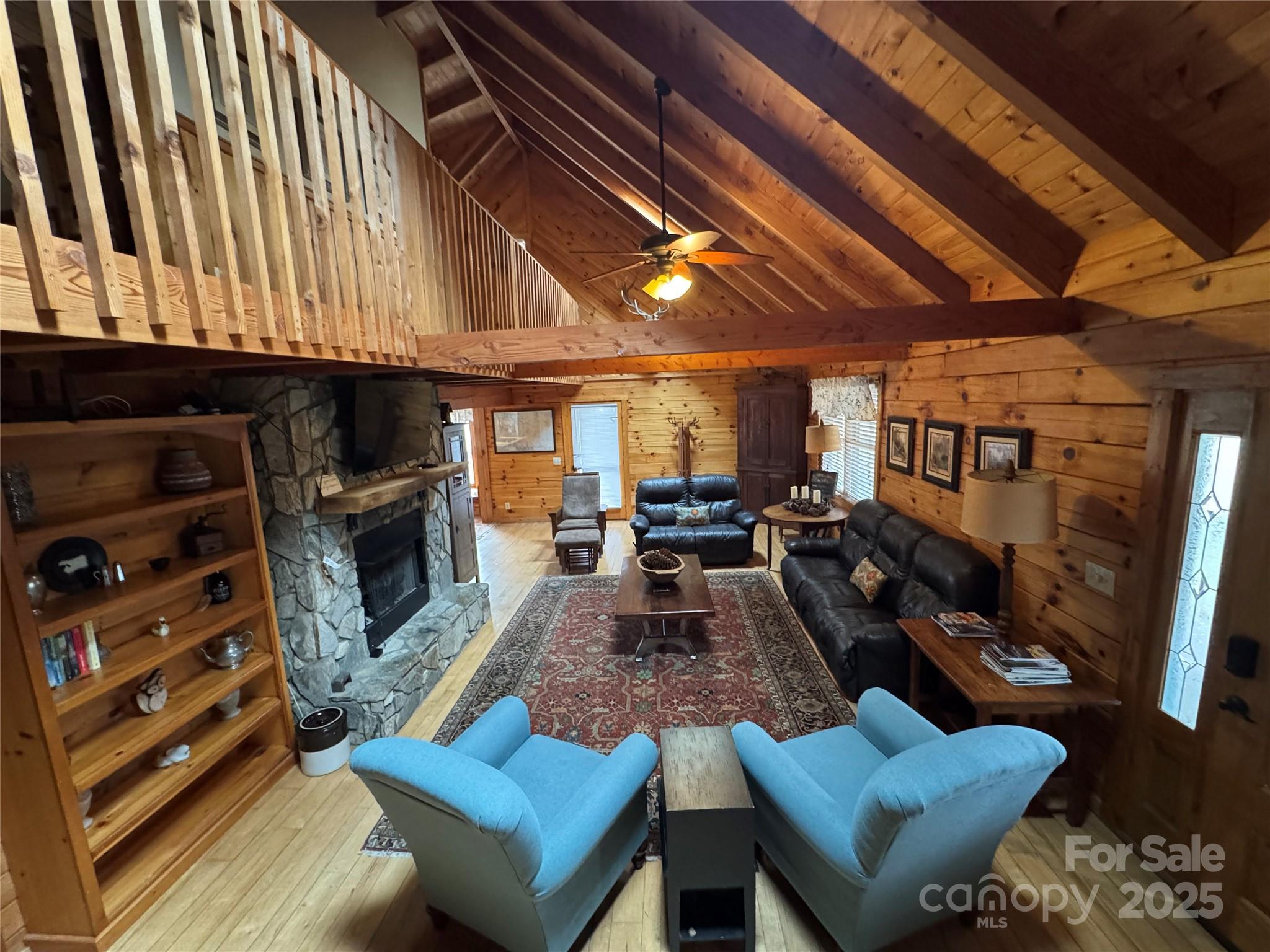Photo 9 of 285 Fox Cove Road S