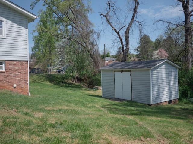 Photo 18 of 4993 Poplar View Lane