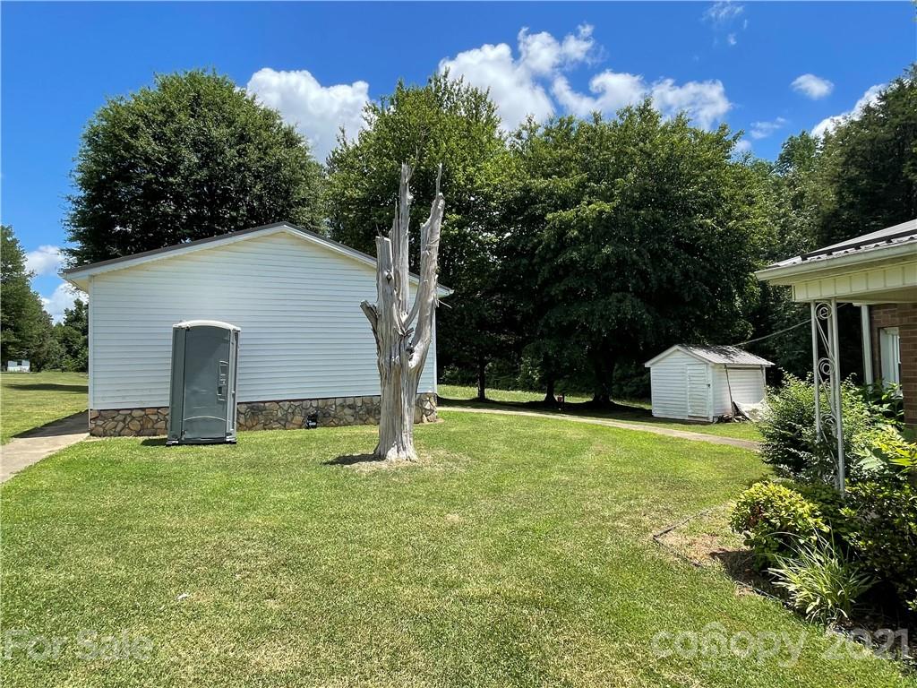 Photo 5 of 6743 Clyde Wehunt Road