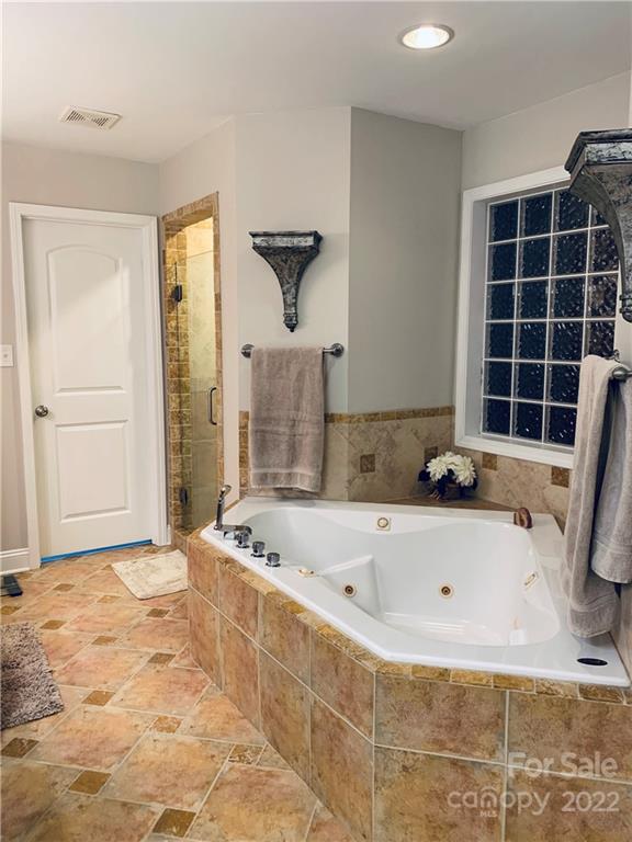 Photo 12 of 1534 Brookstone Drive