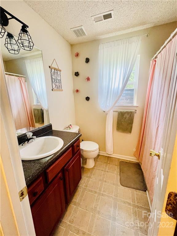 Photo 14 of 402 Trillium Court SW