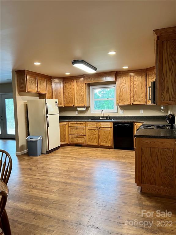 Photo 8 of 206 Blackberry Lane